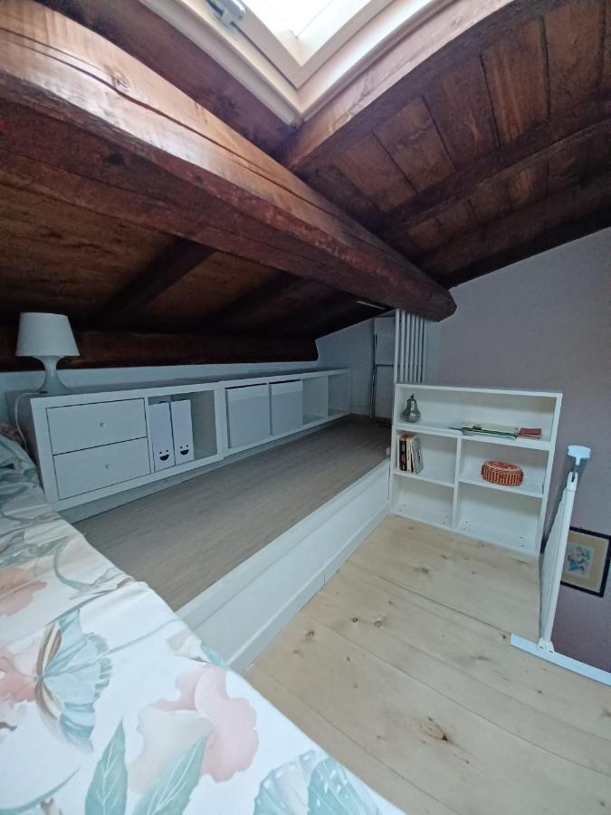 Casa Vacanze L'Acquerello Lari Екстериор снимка