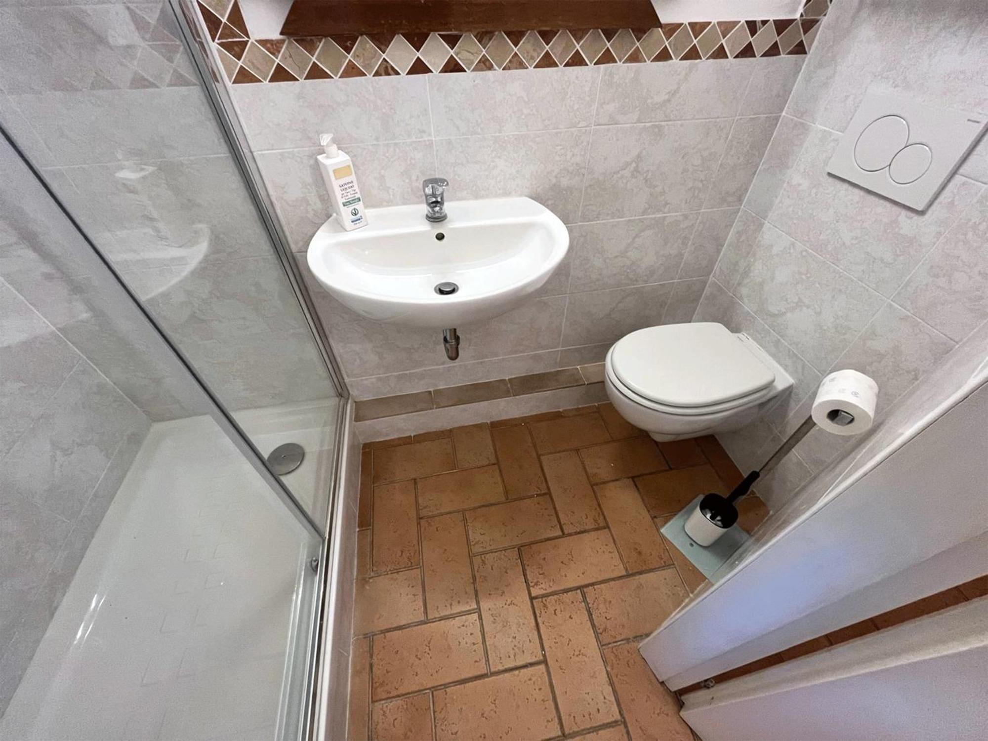 Casa Vacanze L'Acquerello Lari Екстериор снимка