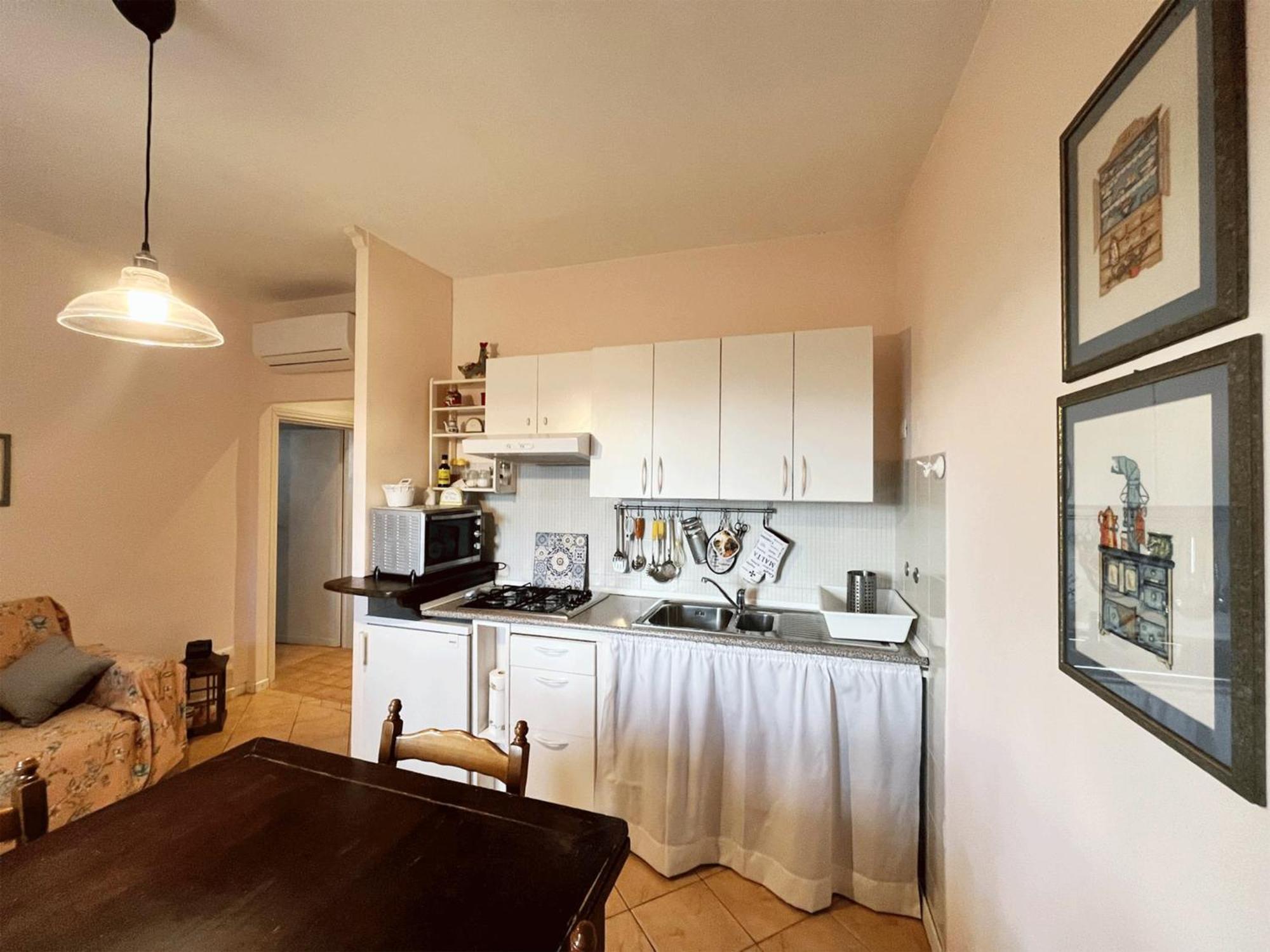 Casa Vacanze L'Acquerello Lari Екстериор снимка