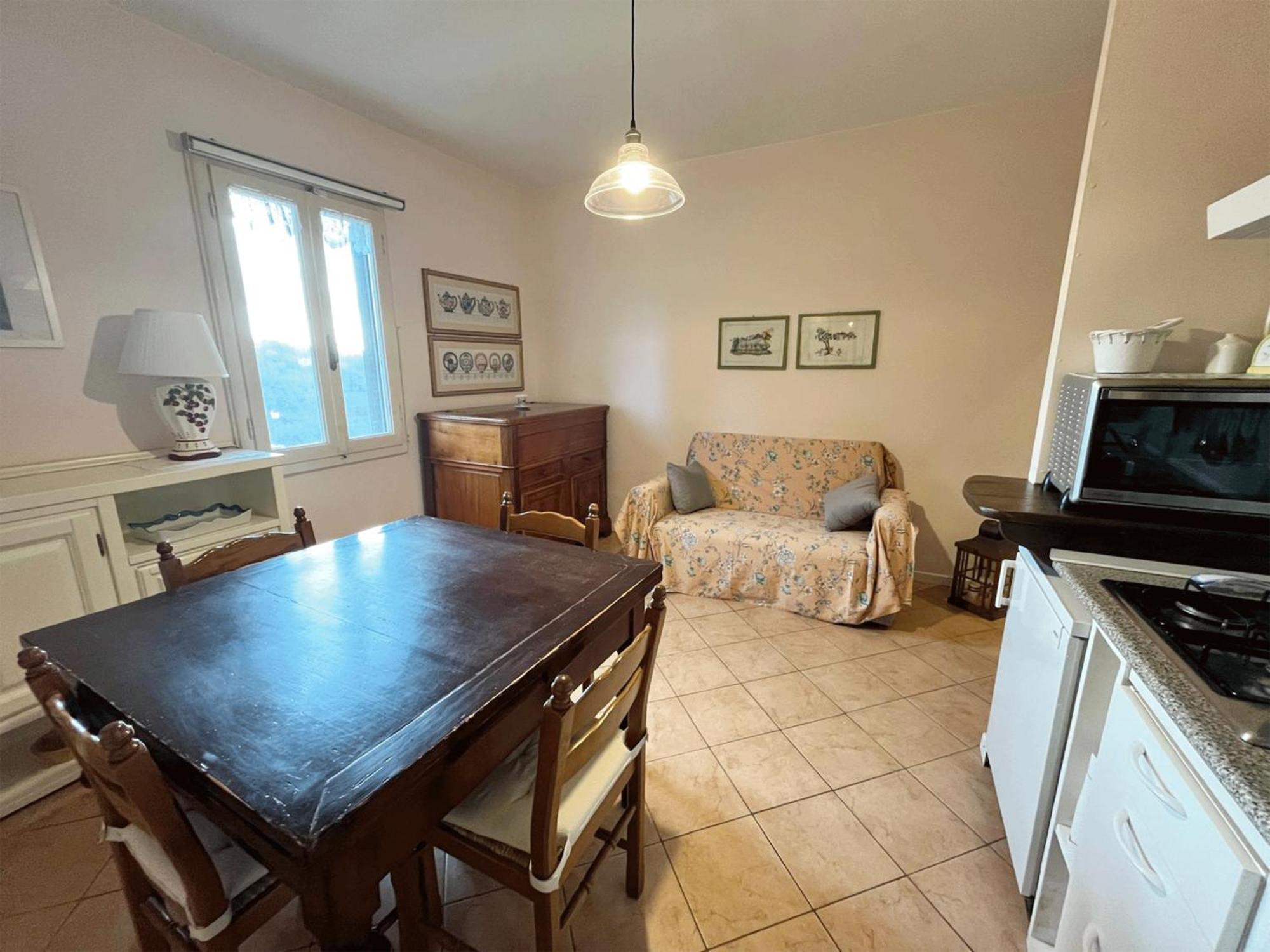 Casa Vacanze L'Acquerello Lari Екстериор снимка